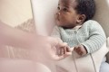pol_pl_BABYBJORN-lezaczek-BLISS-3D-Jersey-Jasnobezowy-Zabawka-Googly-Eyes-Pastels-33019_8.jpg