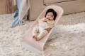 pol_pl_BABYBJORN-lezaczek-BALANCE-SOFT-MESH-Rozowy-Bialy-16959_8.jpg