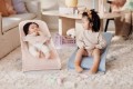 pol_pl_BABYBJORN-lezaczek-BALANCE-SOFT-MESH-Rozowy-Bialy-16959_12.jpg