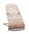 pol_pl_BABYBJORN-lezaczek-BALANCE-SOFT-MESH-Rozowy-Bialy-16959_1.jpg