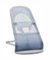 pol_pl_BABYBJORN-lezaczek-BALANCE-SOFT-MESH-Niebieski-Bialy-16960_1.jpg
