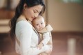 pol_pl_BABYBJORN-MINI-Woven-nosidelko-bezowe-33978_7.jpg