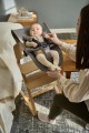 pol_pl_LEANDER-Newborn-Seat-do-krzeselka-do-karmienia-Louie-TM-i-Classic-TM-Cool-grey-35559_21.jpg