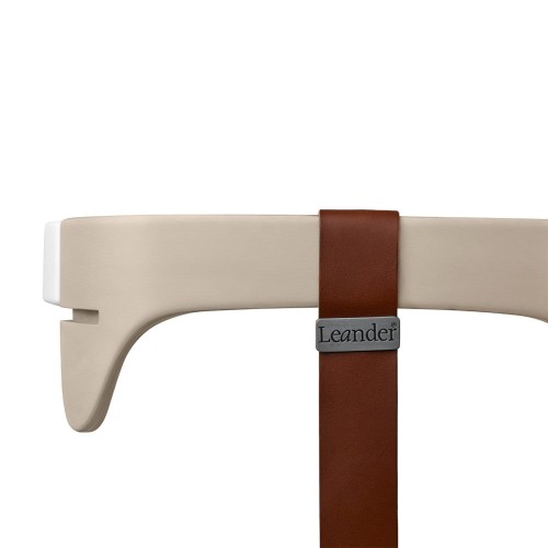 pol_pl_LEANDER-barierka-do-krzeselka-do-karmienia-CLASSIC-TM-i-LOUIE-TM-buk-Cappuccino-35501_2.jpg