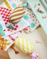 pol_pl_Kids-Concept-Poduszka-cukierek-rozowa-PIPPI-35769_1.webp